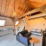 Wonen In Een Boerenschuur Uit 1899